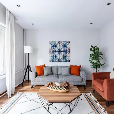 公寓 Charming Bright 4bd2bath Balcony Pad #368