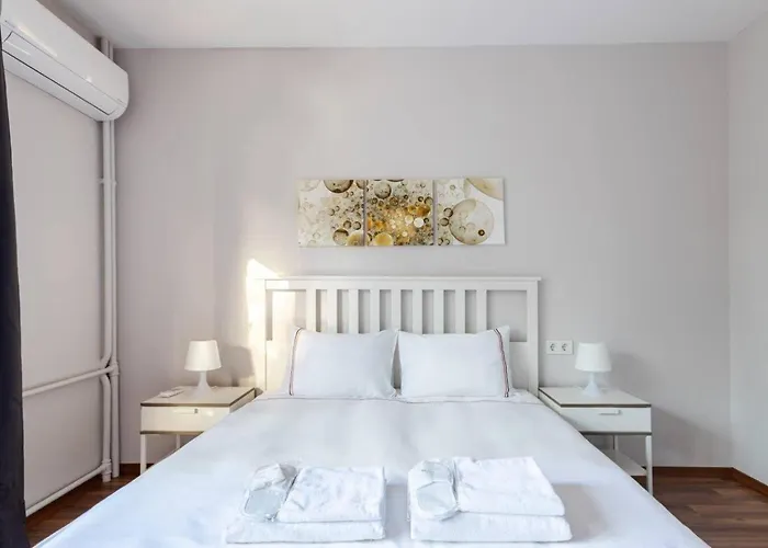 Charming Bright 4bd2bath Balcony Pad #368 公寓 *