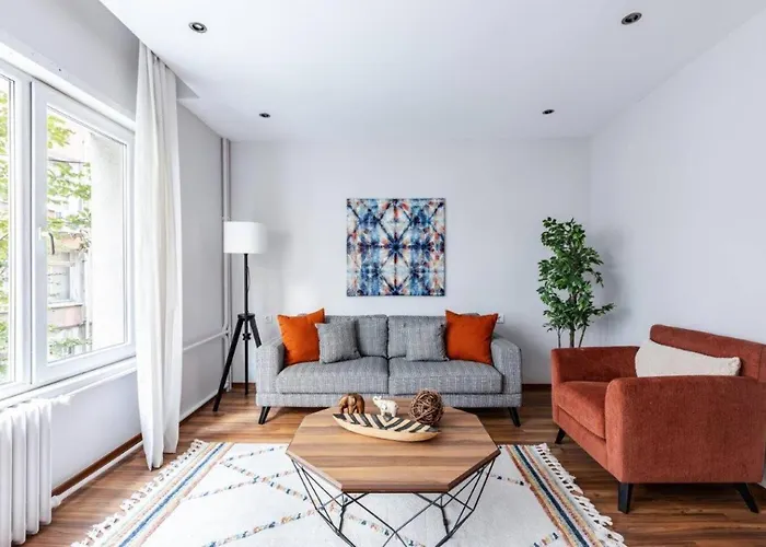 公寓 Charming Bright 4bd2bath Balcony Pad #368