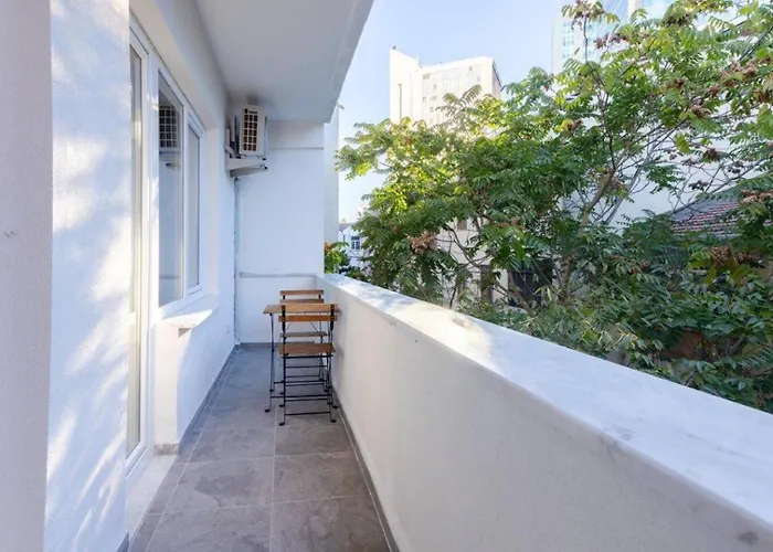 公寓 Charming Bright 4bd2bath Balcony Pad #368 *