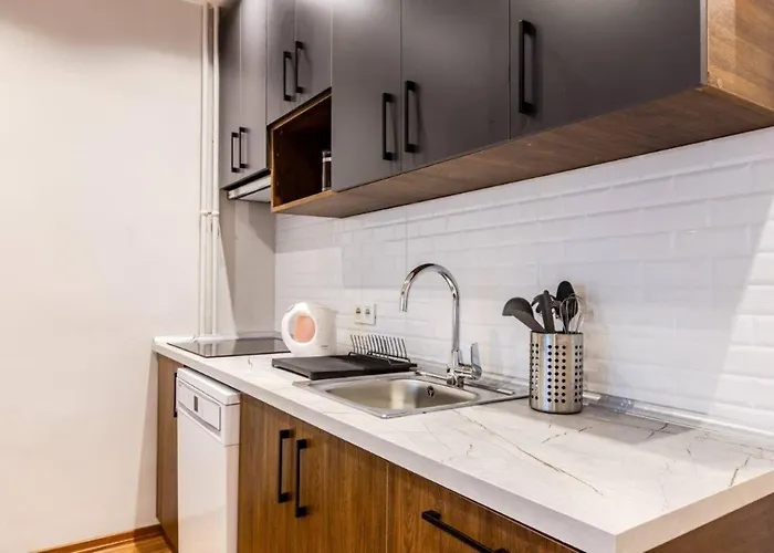 Charming Bright 4bd2bath Balcony Pad #368 * 伊斯坦布尔