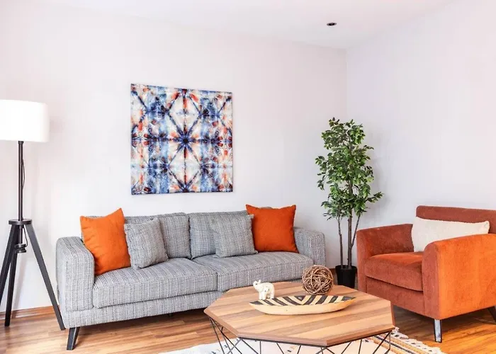 公寓 Charming Bright 4bd2bath Balcony Pad #368 *