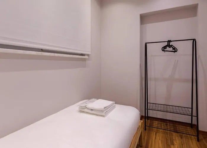 公寓 Charming Bright 4bd2bath Balcony Pad #368