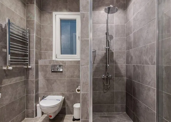 公寓 Charming Bright 4bd2bath Balcony Pad #368