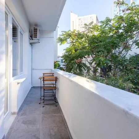 公寓 Charming Bright 4bd2bath Balcony Pad #368 *