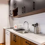 Charming Bright 4bd2bath Balcony Pad #368 * Estambul