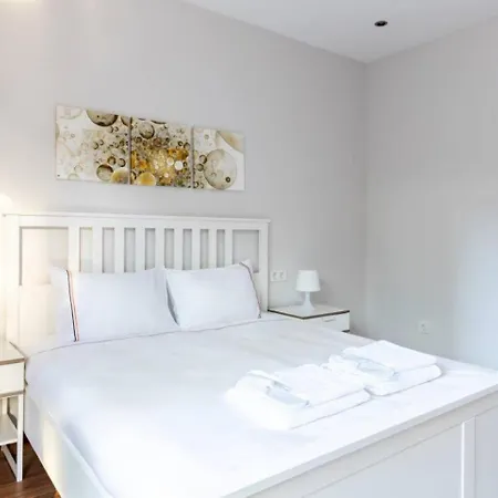 Charming Bright 4bd2bath Balcony Pad #368 Apartamento *
